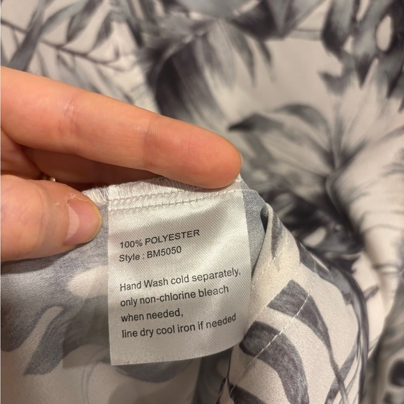 Badgley Mischka Printed Chiffon Balloon Sleeve Blouse Grey & White Tropical โ L - Picture 5 of 7